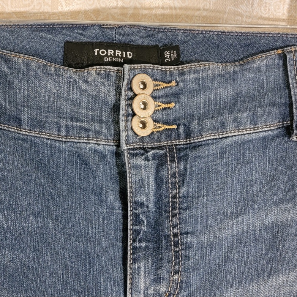 Torrid Blue Jeans / Jeggings - Picture 2 of 2